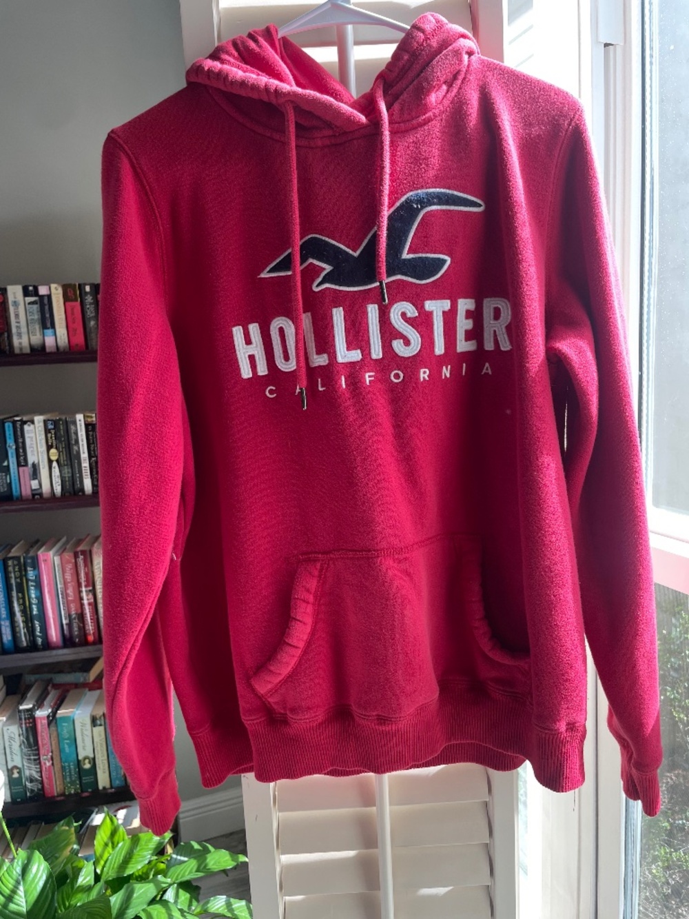 Hollister Red Hoodie size Large. unisex